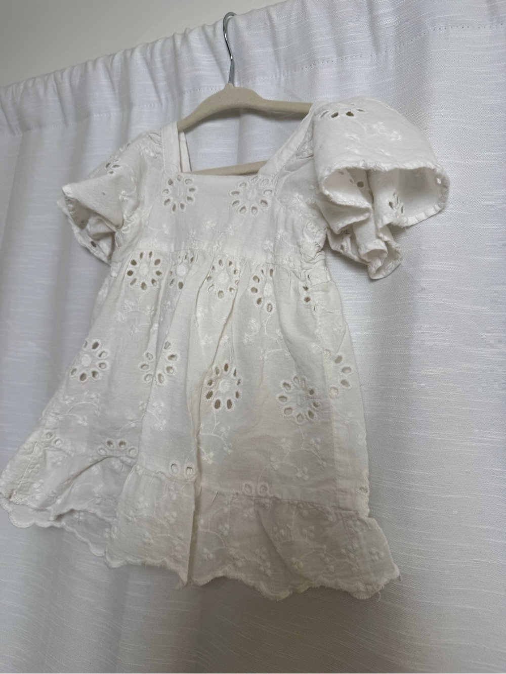 Zara Baby White Eyelet Embroidered Dress Boho Cottagecore | Size 9-12 M - Picture 9 of 12